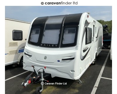 Bailey Unicorn Vigo Black Edition 2021 touring caravan Image