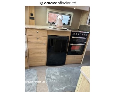 Elddis Midhurst  Sussex Premier Edition 2017 (Private) image 8