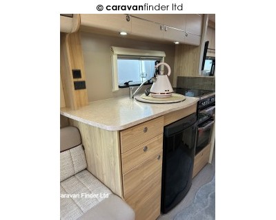 Elddis Midhurst  Sussex Premier Edition 2017 (Private) image 2