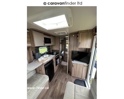 Swift Corniche 2017 (Private) image 3