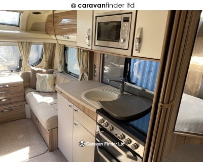 Swift Conqueror 645 2015 (Private) image 6