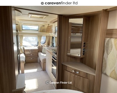 Swift Conqueror 645 2015 (Private) image 8