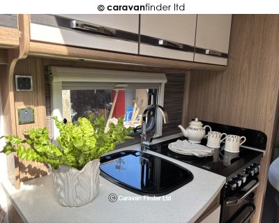 Coachman VIP575 2017 (Private) image 8