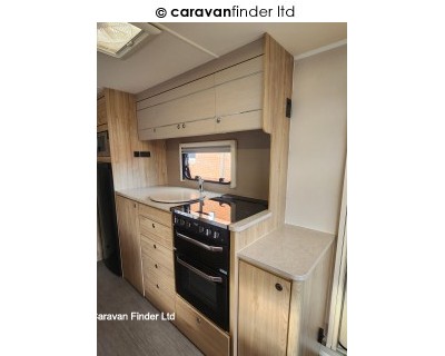 Elddis Avante Magnum 636 2017 (Private) image 7