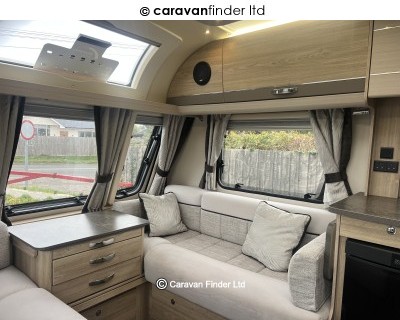 Elddis Avante 550 Magnum GT Carbon Edition 2018 (Private) image 6