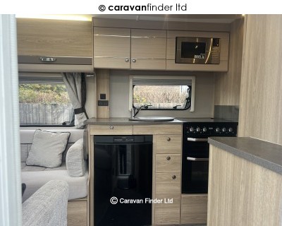 Elddis Avante 550 Magnum GT Carbon Edition 2018 (Private) image 7