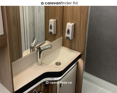 Swift Conqueror 580 2022 (Private) image 11