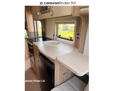 Swift Challenger 590 2016 (Private) image 6