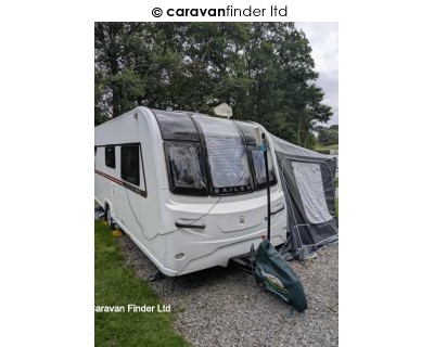 Bailey Unicorn Valencia IV 2018 touring caravan Image