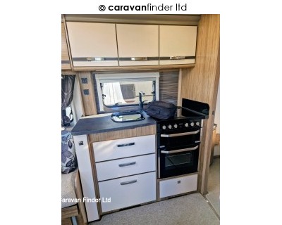 Coachman VIP 575/4 2015 (Private) image 4