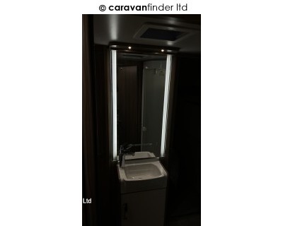 Swift Aventura M4EB 2020 (Private) image 9